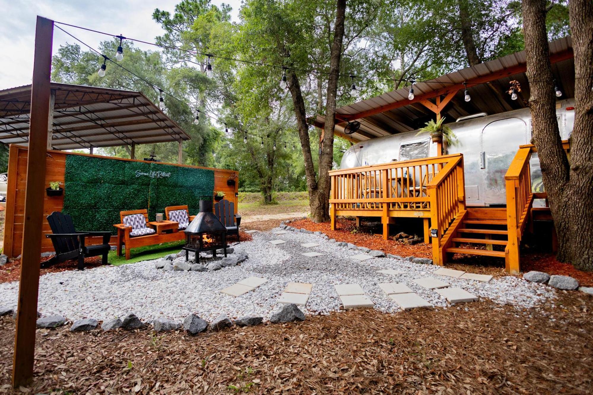 Serene Life Retreat Чипли Экстерьер фото